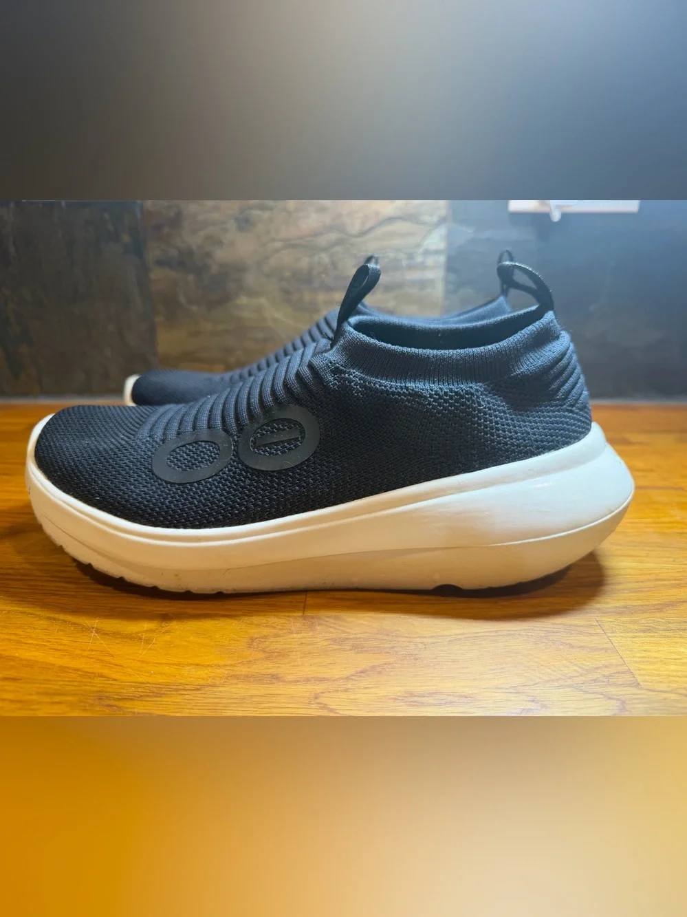 OOFOS OOmy Zen Black Recovery Shoe Slip-On - see measurements and read fully