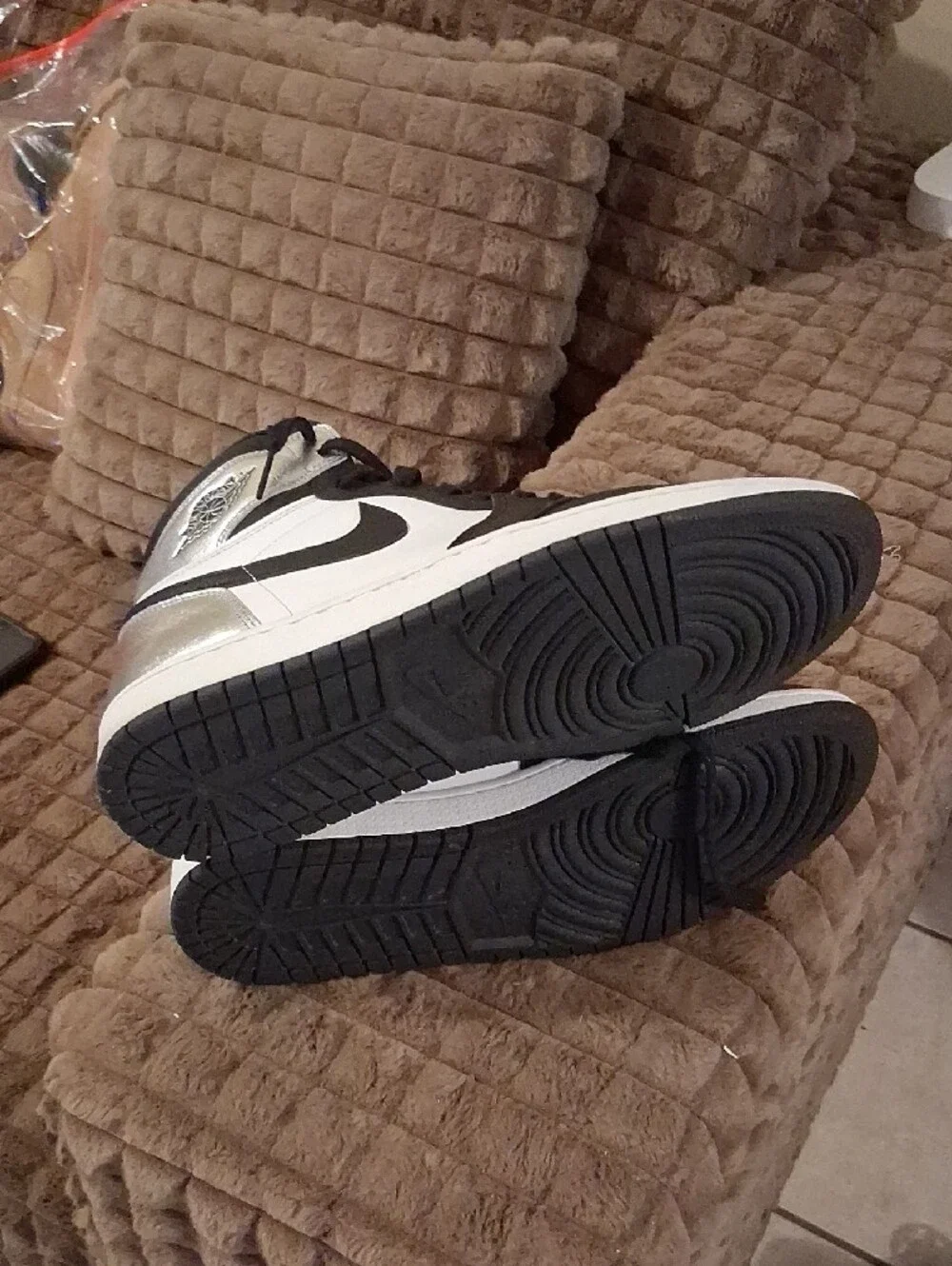 Jordan classic mid