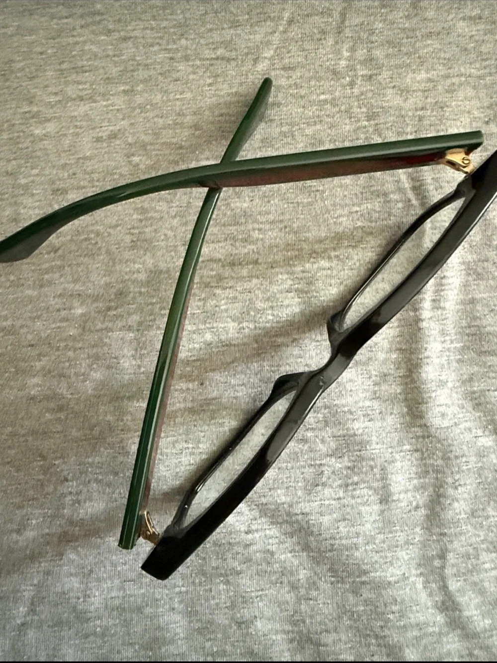 Authentic Gucci Black Eyewear with Green and Red Temple Stripes   NWOT