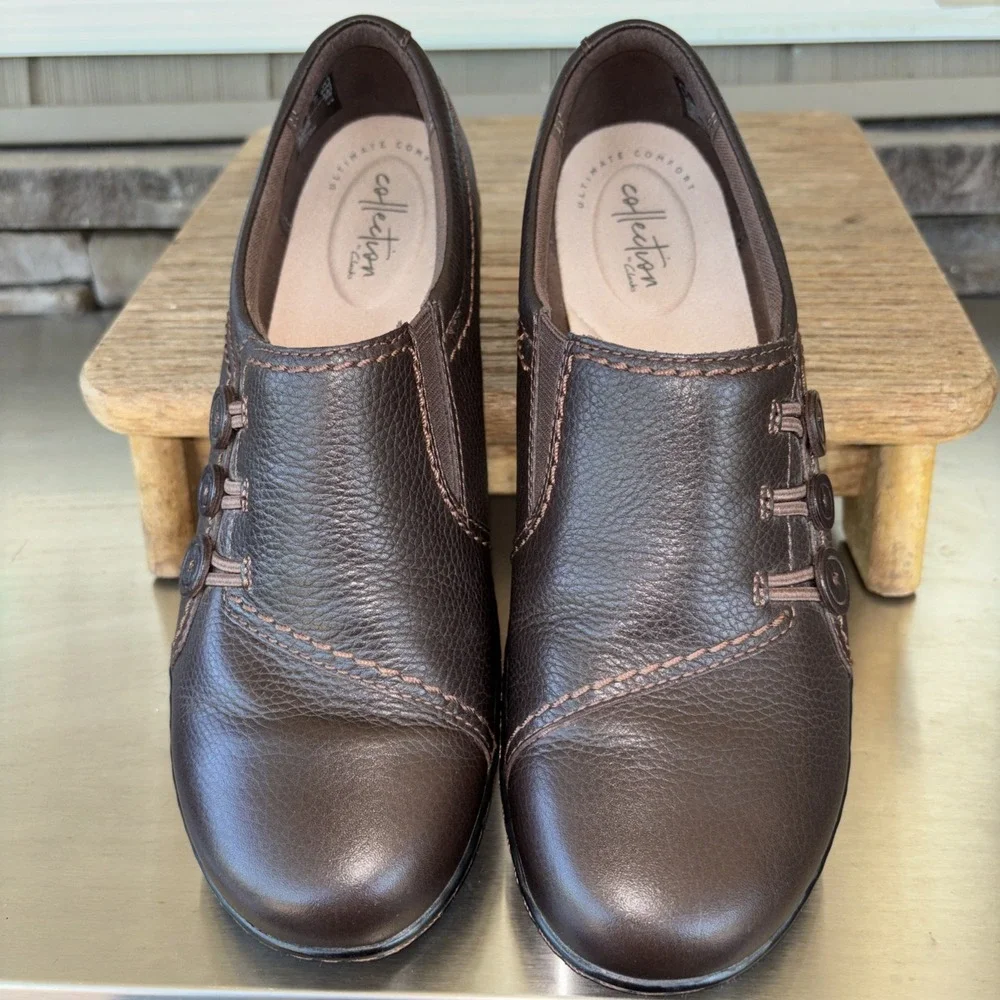 Clarks Shoes Women 9 M Brown Leather Buttons Slip On Comfort Flats 261400474065