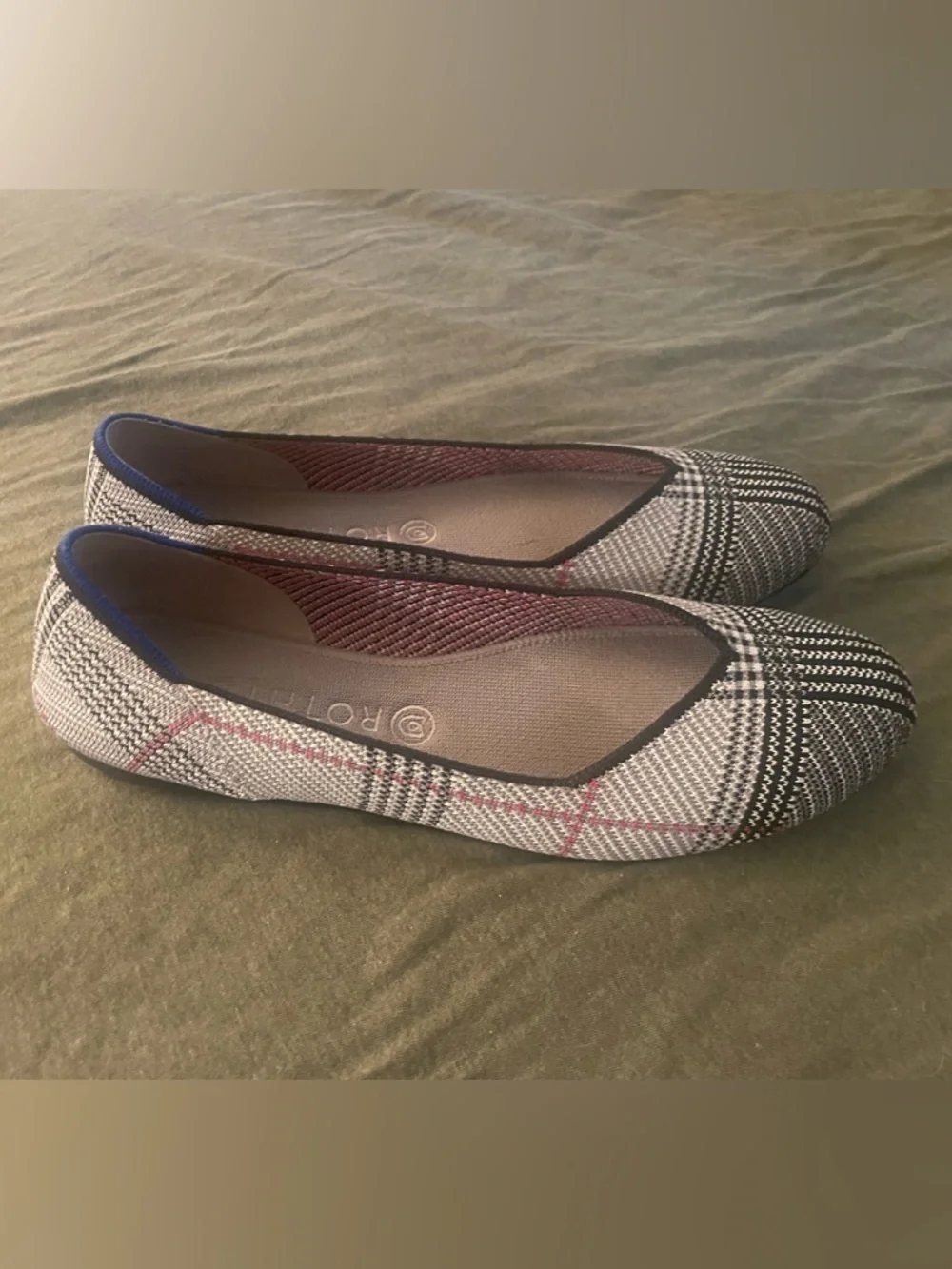 Rothys lightweight knit