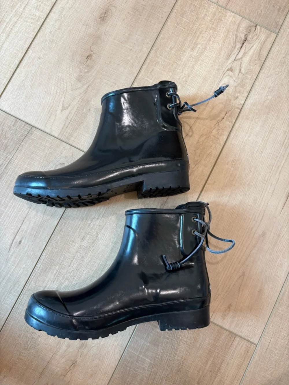Sperry light boot no