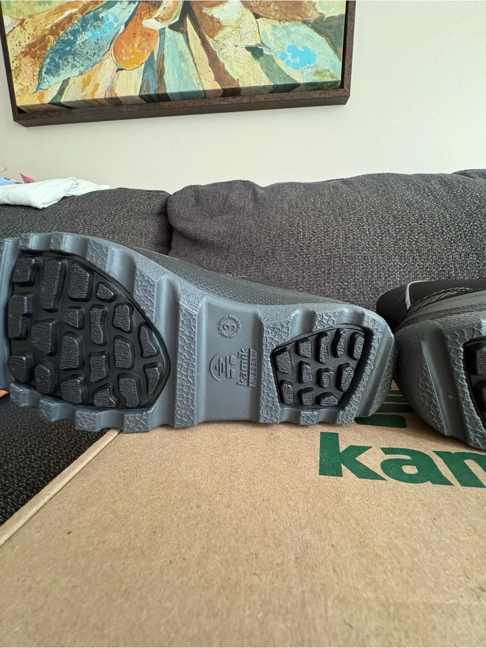 NWT 🎿 Kamik Black Kids Snow Boot with Gray Trim