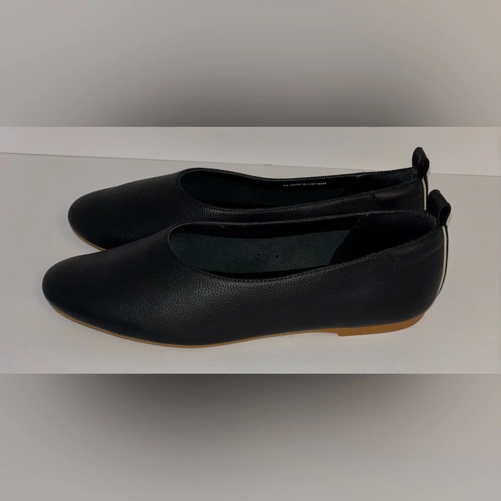 Everlane sleek black