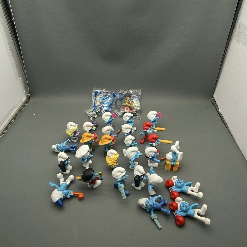 2011-2013 McDonalds Lot Of 31 Smurfs Hefty, Smurfette Figurine Many Duplicates