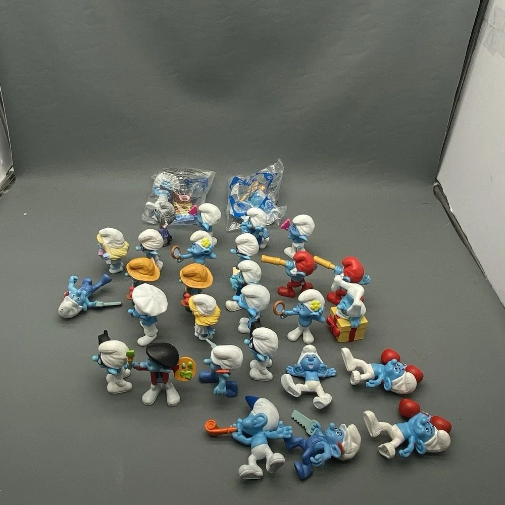 2011-2013 McDonalds Lot Of 31 Smurfs Hefty, Smurfette Figurine Many Duplicates
