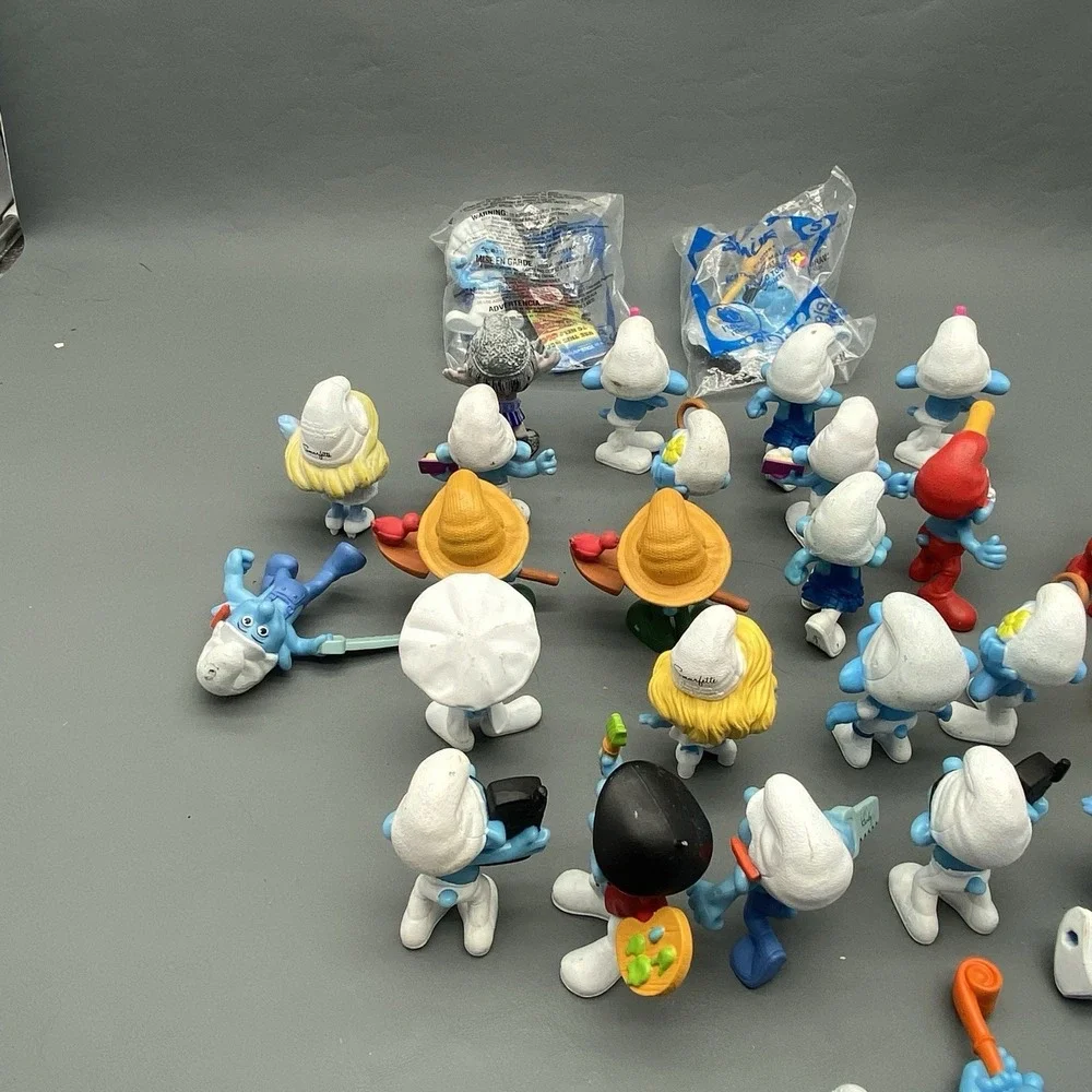 2011-2013 McDonalds Lot Of 31 Smurfs Hefty, Smurfette Figurine Many Duplicates