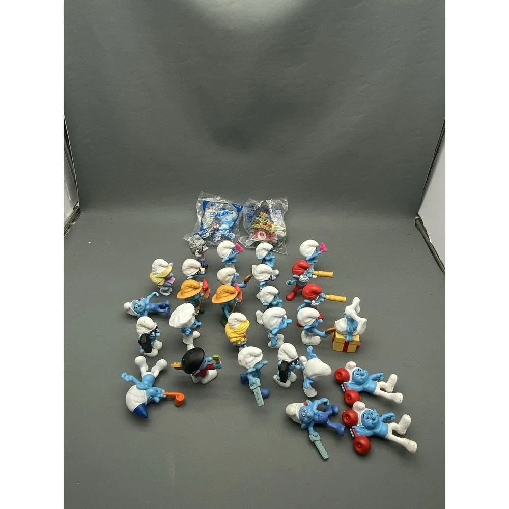 2011-2013 McDonalds Lot Of 31 Smurfs Hefty, Smurfette Figurine Many Duplicates