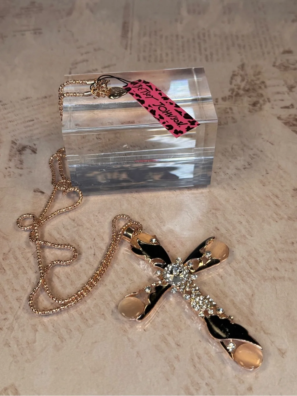 Betsey Johnson Rare Cross Pendant Necklace Rose Gold NWT Lot A7