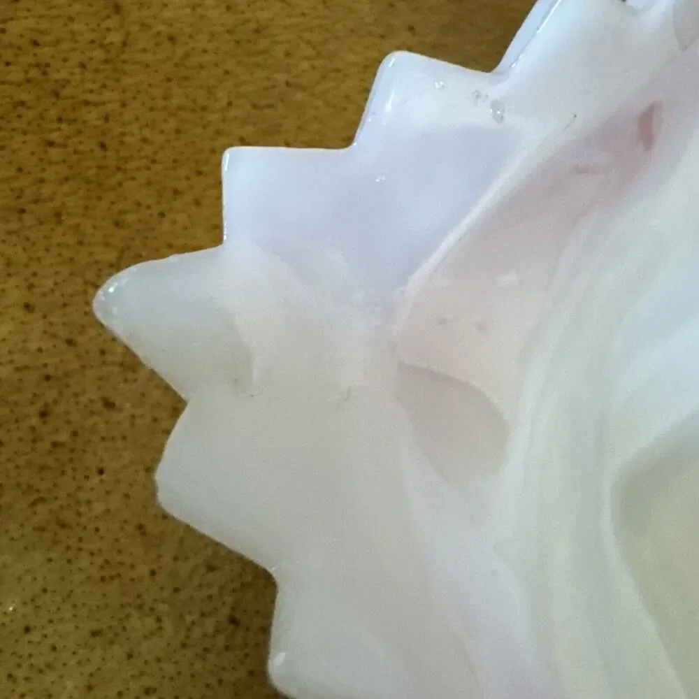 Indiana Glass Company White Glass Diamond Point‎ Square Pink Ruffle Candy Dish