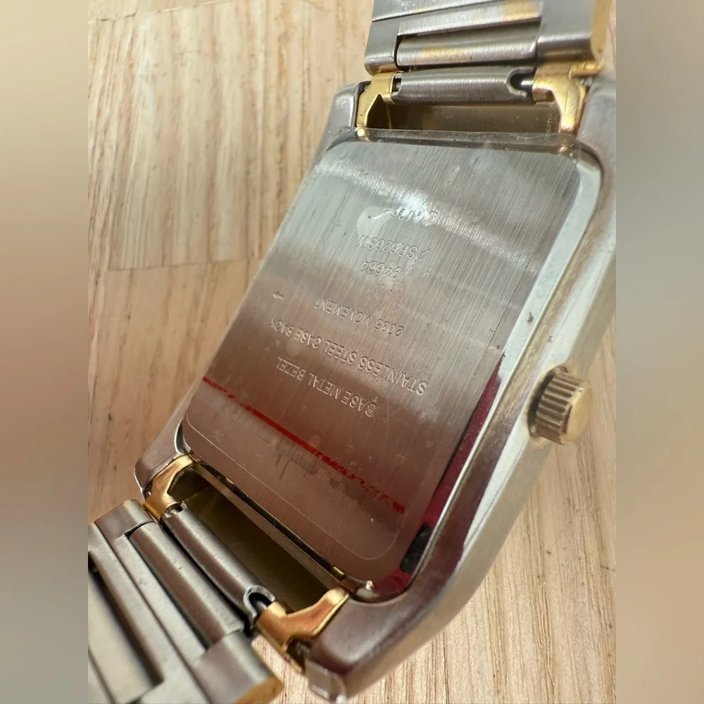 Unbranded mens rectangular two tone watch NEW BATTERY