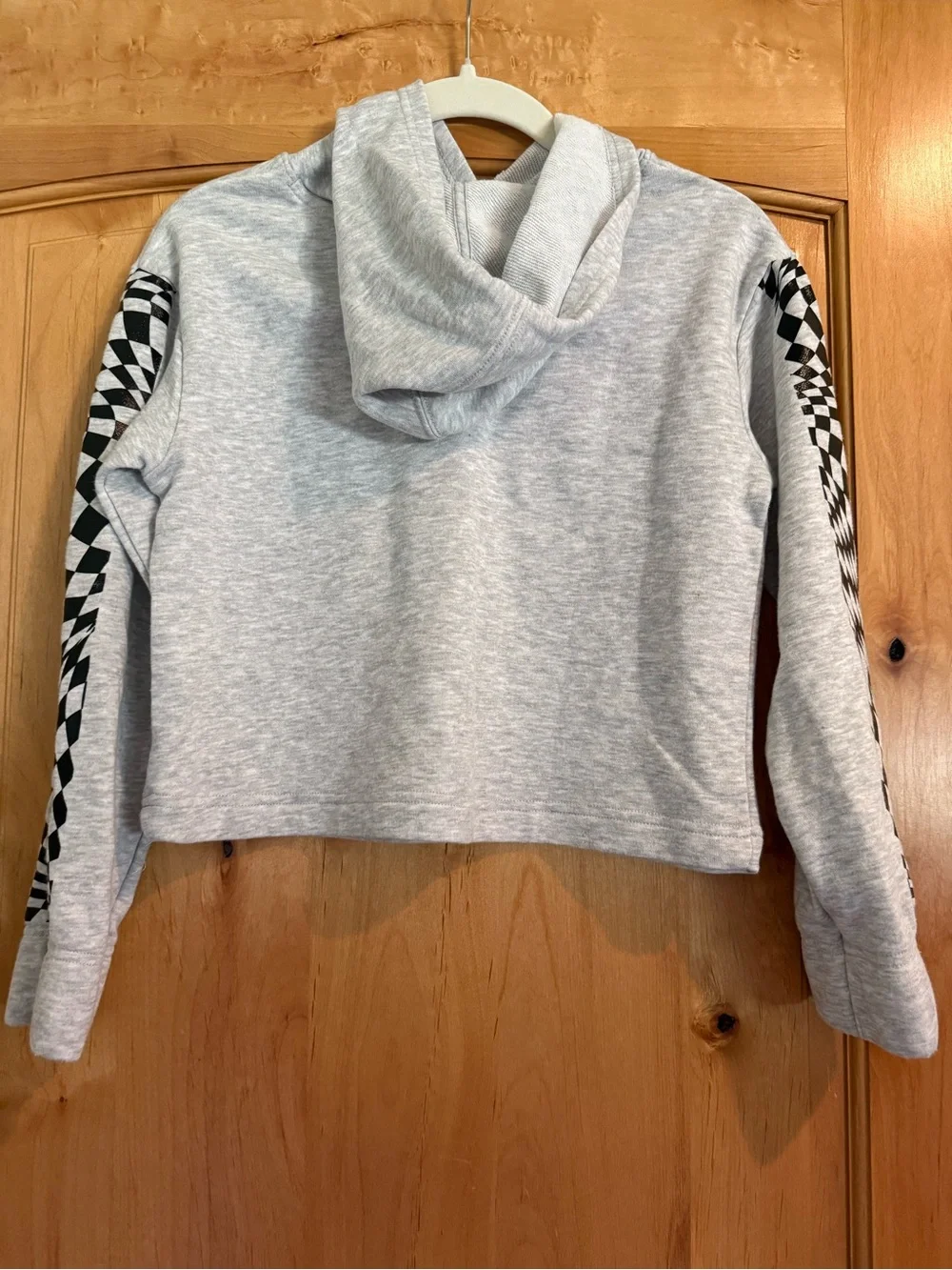 Converse medium 10