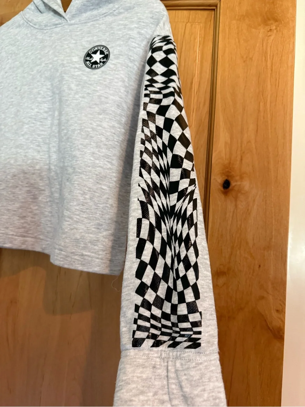 Converse medium 10