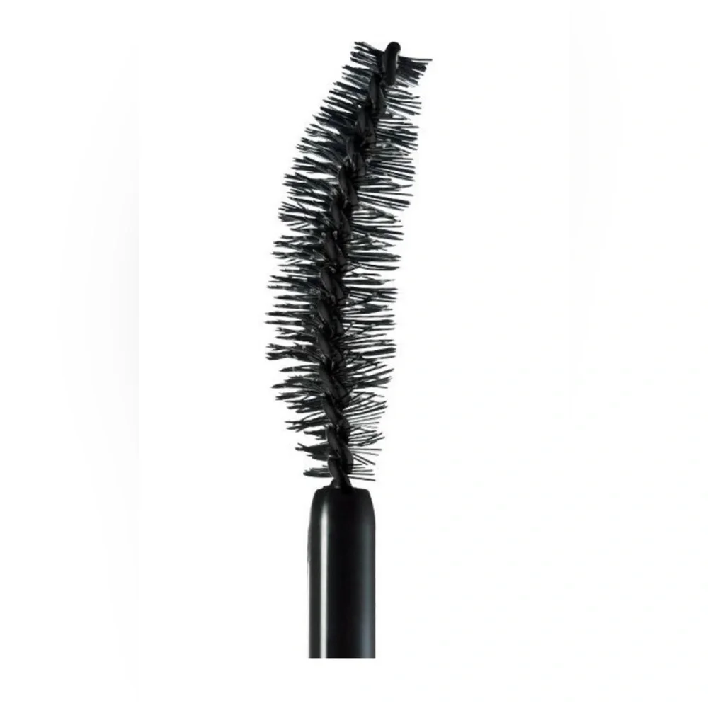👁️ Qty 2 BIG AND DARING Volume Mascara Avon 24 Hour Date Night Discontinued
