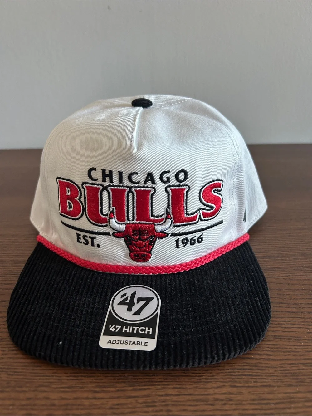 '47 Chicago Bulls Two-Tone Rope Cap — White, Black, Red