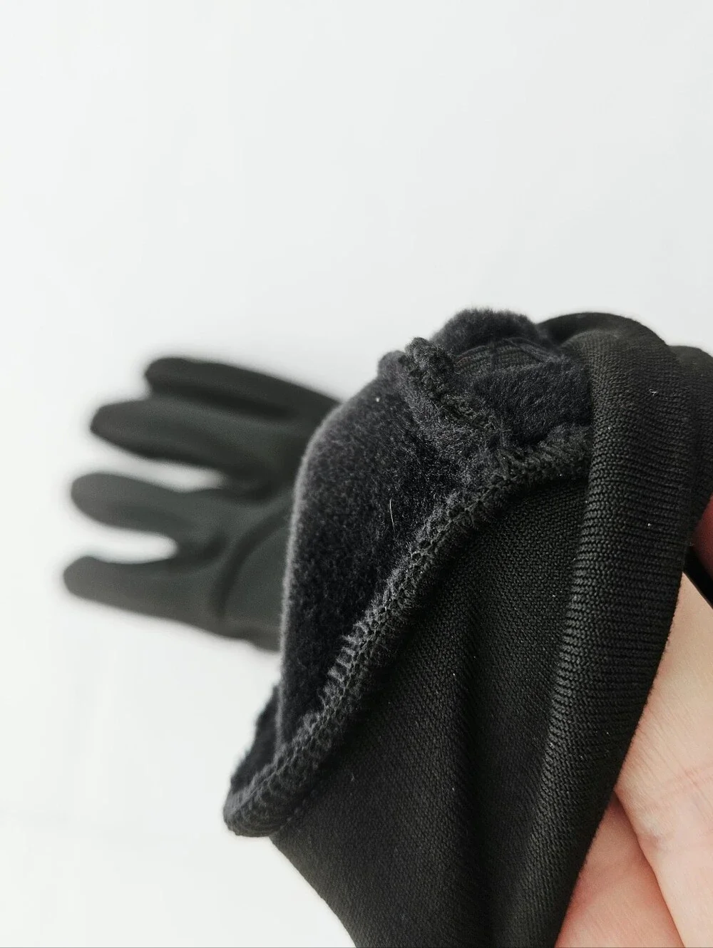 N/A comfortable black
