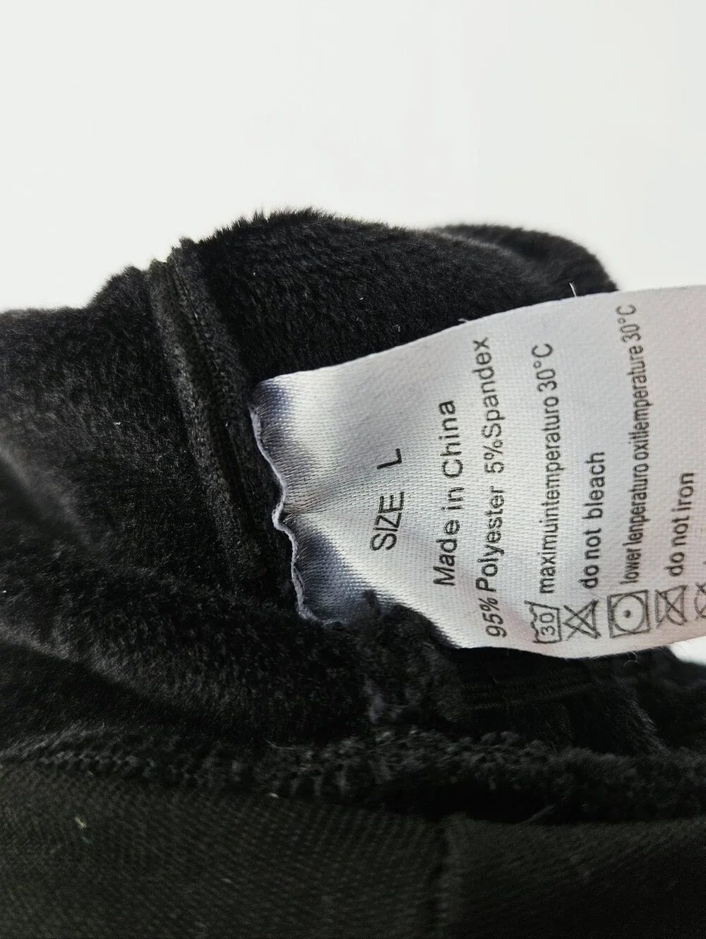 N/A comfortable black