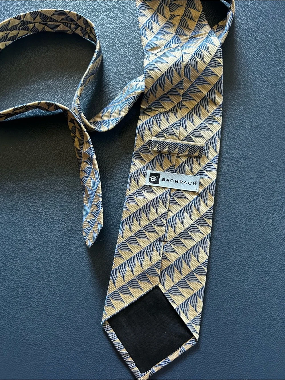Bachrach refined tie