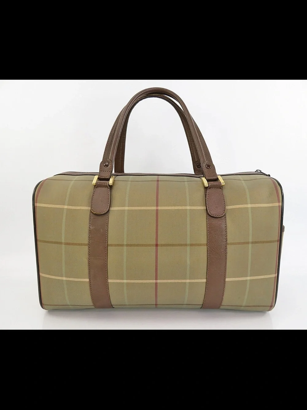 Burberry stylish duffel