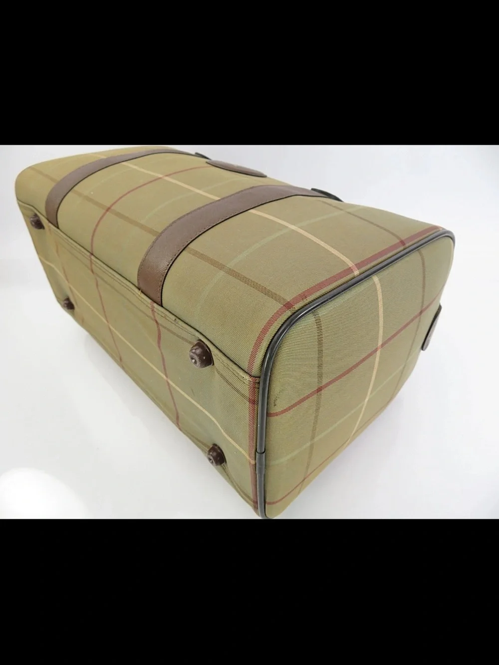 Burberry stylish duffel