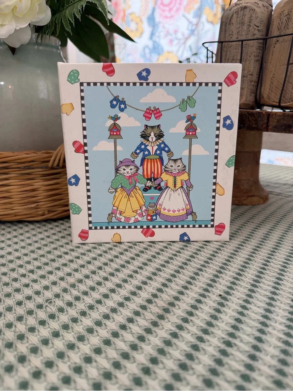 VTG 80s Cat Family Photo Album - Folk Art Cat 4x6 Photo Album Mini