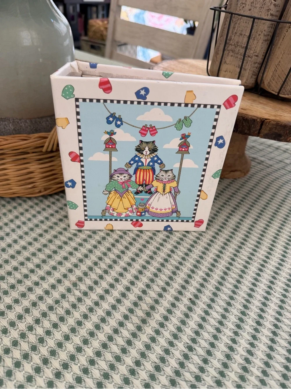 VTG 80s Cat Family Photo Album - Folk Art Cat 4x6 Photo Album Mini