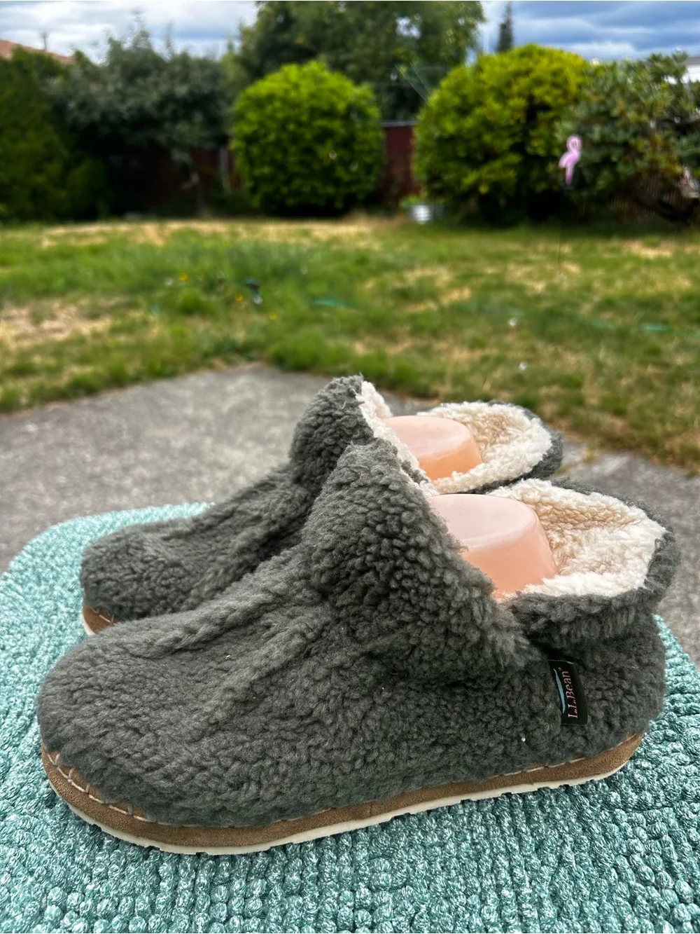 LL Bean Women’s Cozy Sherpa Slip-On Shoes in Dark Gray Slippers Size 9M