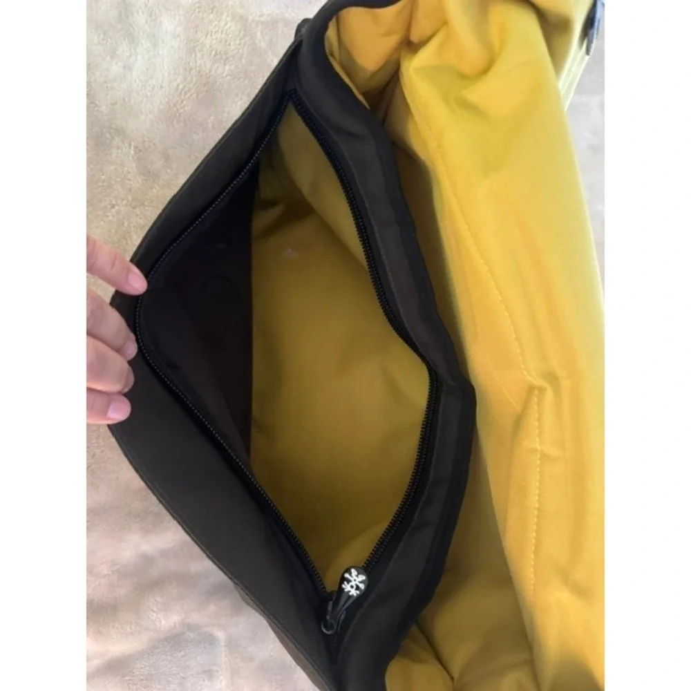 Crumpler messenger bag