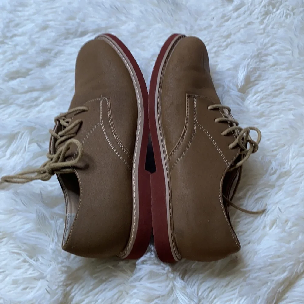 Perry Ellis burgundy shoes liking