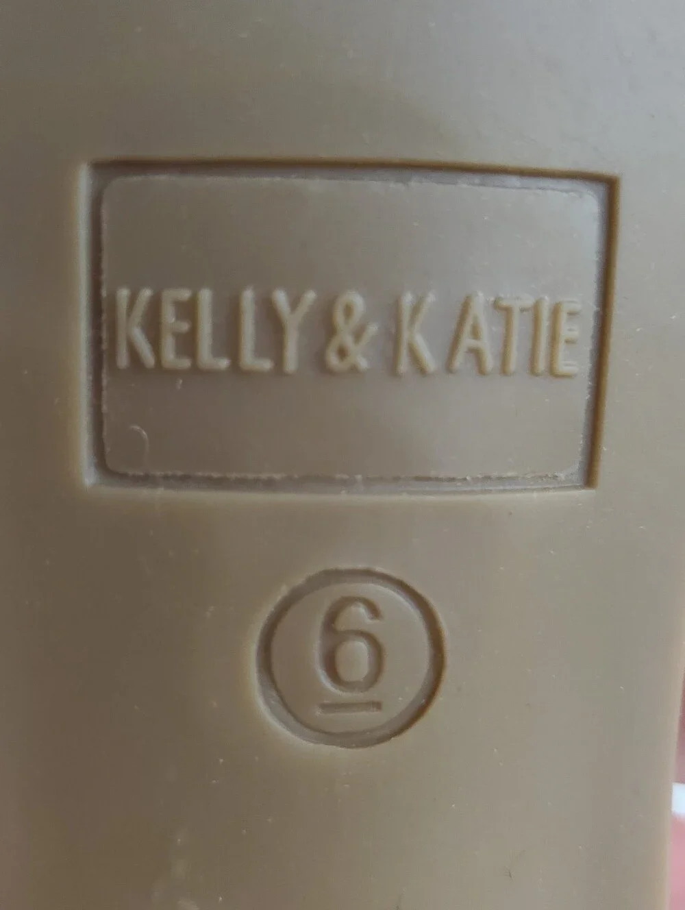 Kelly & Katie nwt box
