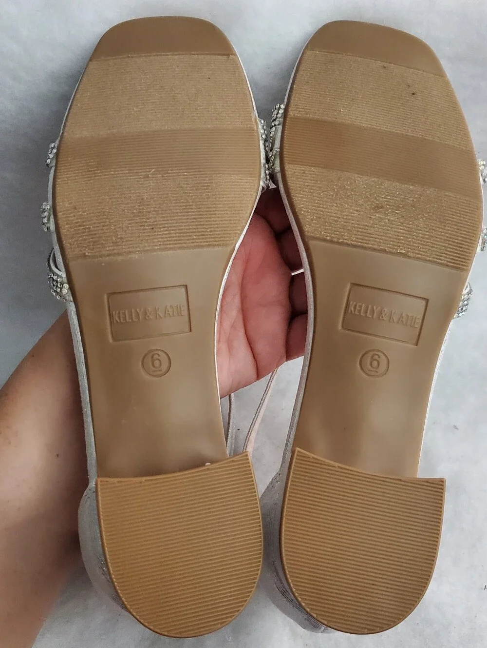 Kelly & Katie nwt box