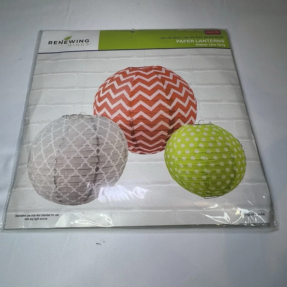 Renewing Minds Gray‎ Red Green Spheres 3 Per Pack 3 12