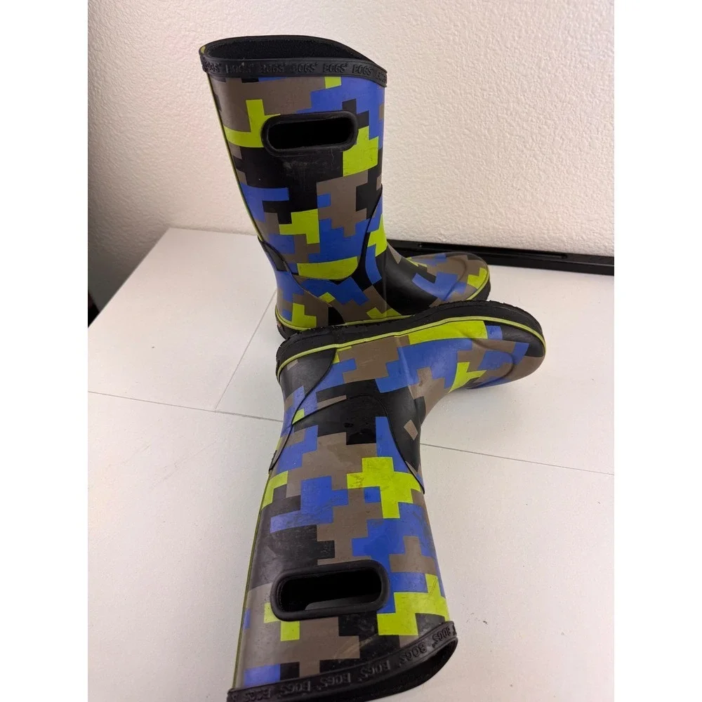 Bogs‎ Youth Waterproof Rain Boots Size 4 EU 37 Camo Pixel Digital Pattern