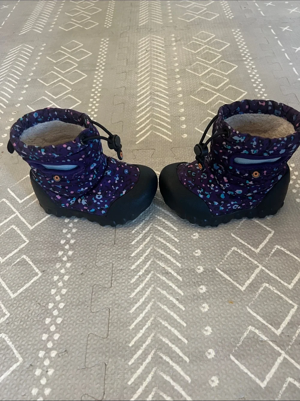 Toddler Bog Boots- size 6