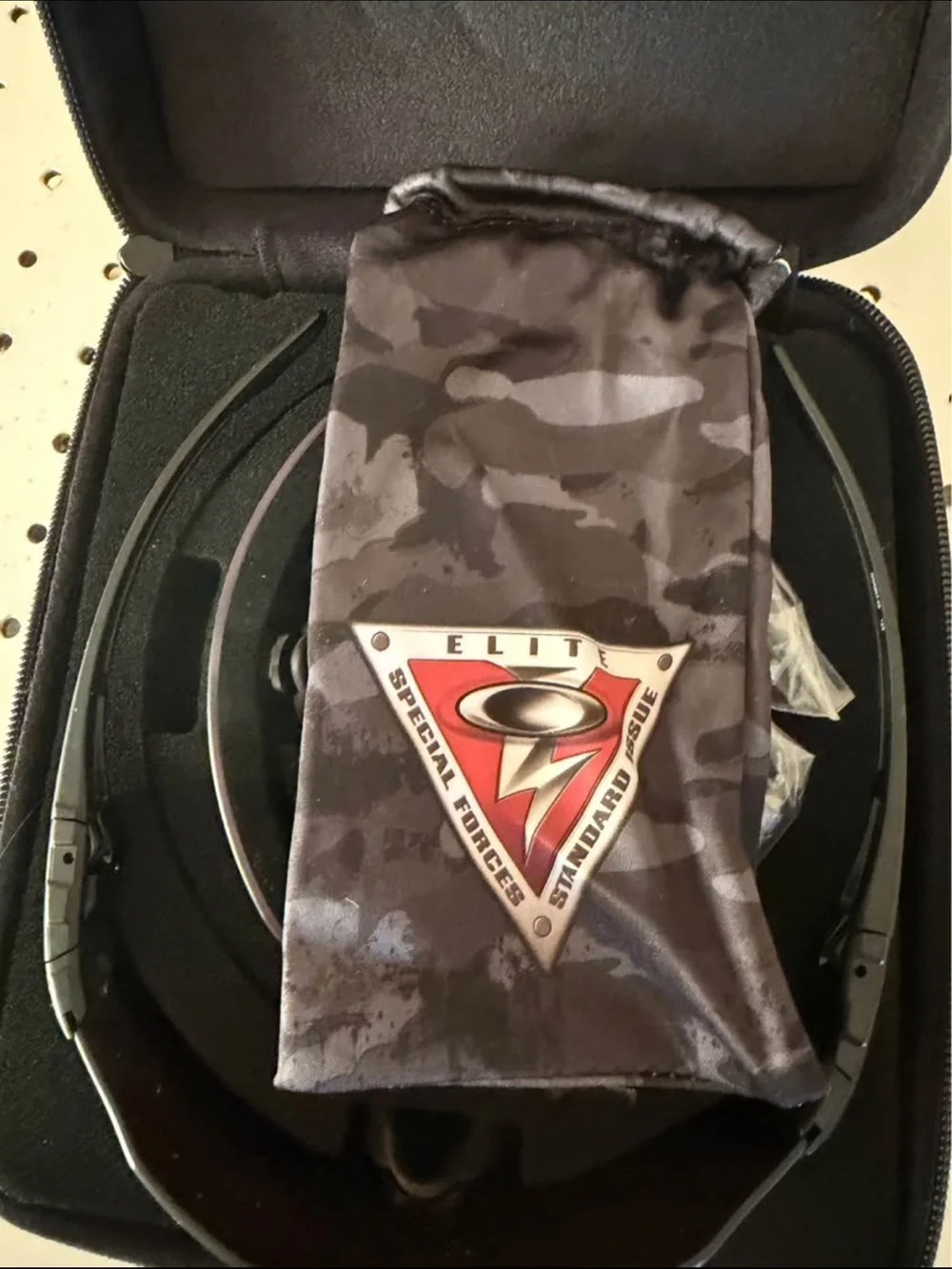 Oakley SI Tombstone Ballistic Shield Glasses Kit – Multiple Lenses & Case
