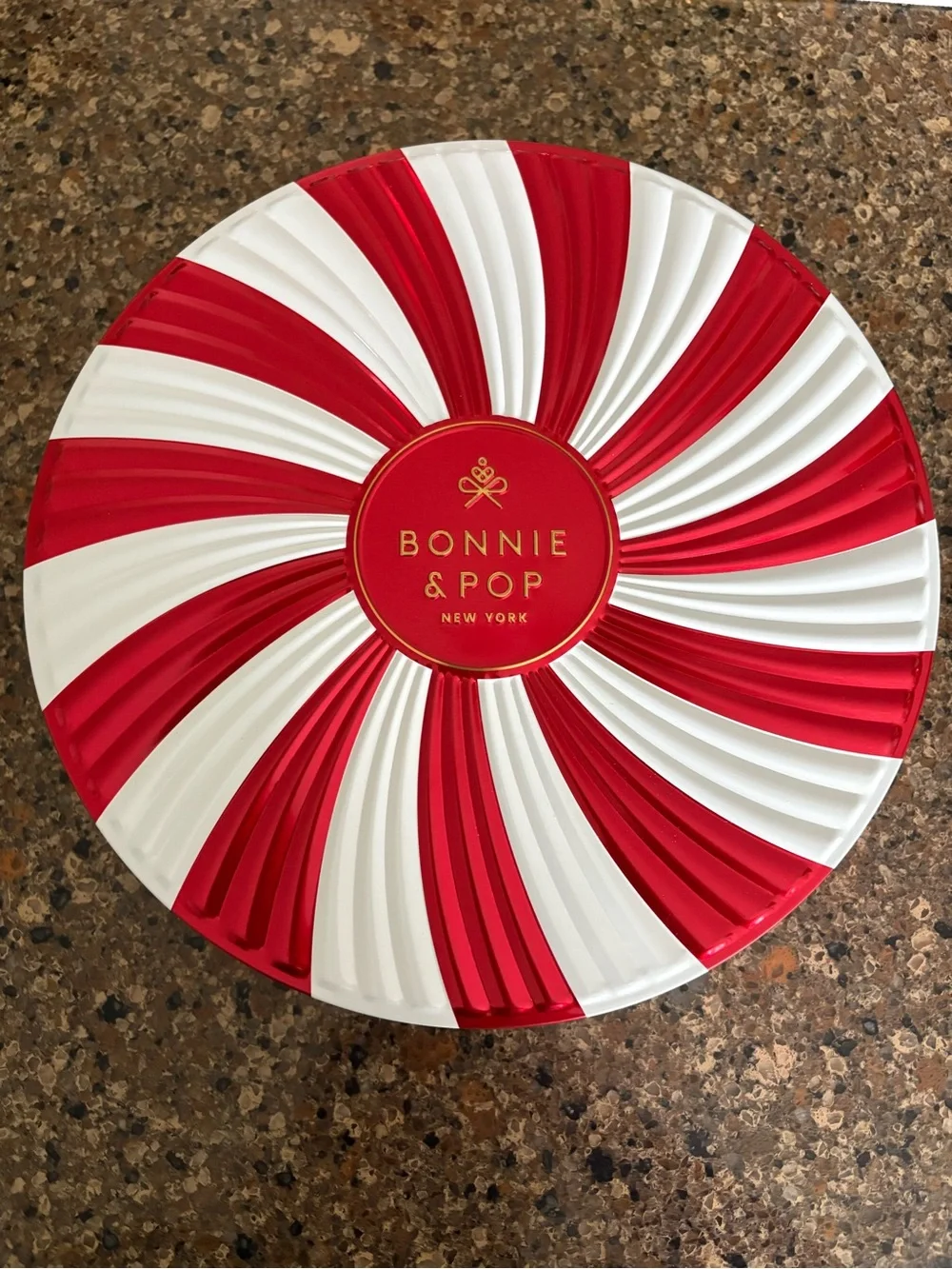 Bonnie and Pop Tin - Peppermint Style