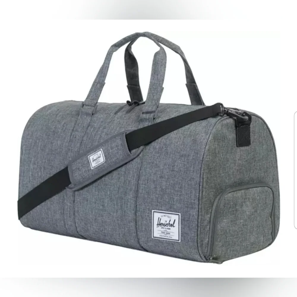 NEW! Herschel supply company duffel bag NWT Price Firm
