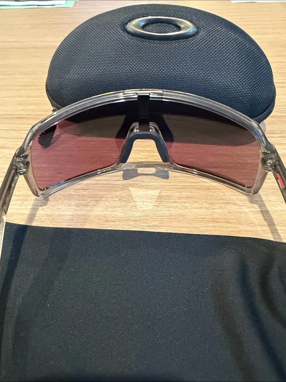 Oakley sutro clear
