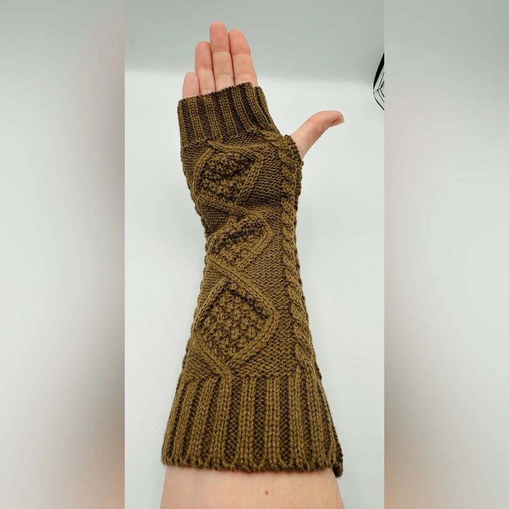 Source Unknown nwot warmers women’s