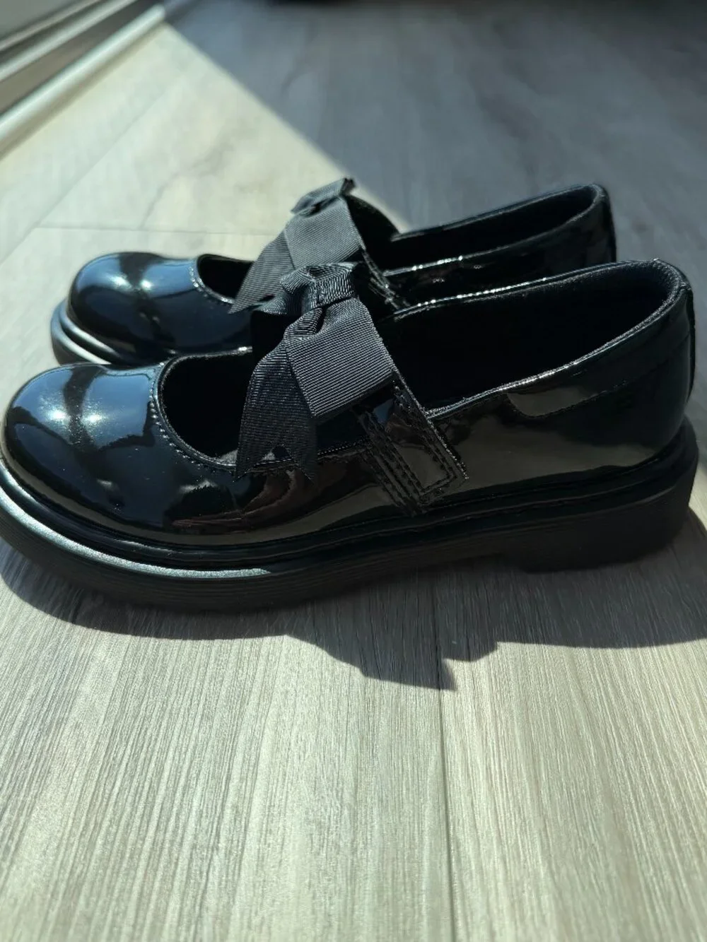 Dr. Martens dr loop school