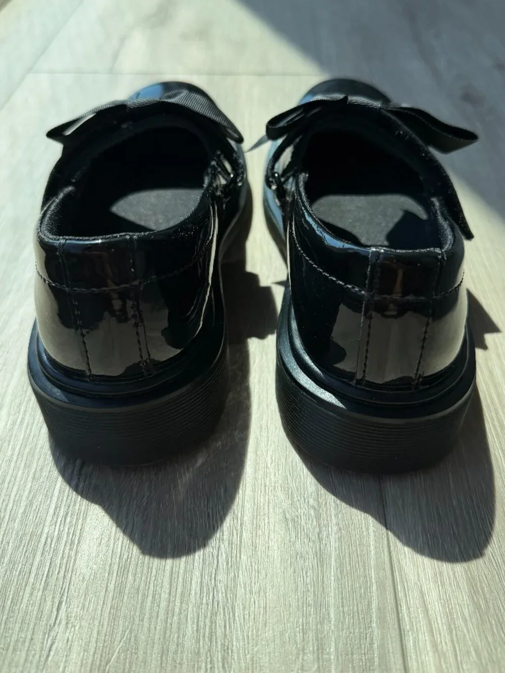 Dr. Martens comfort dressy smoke