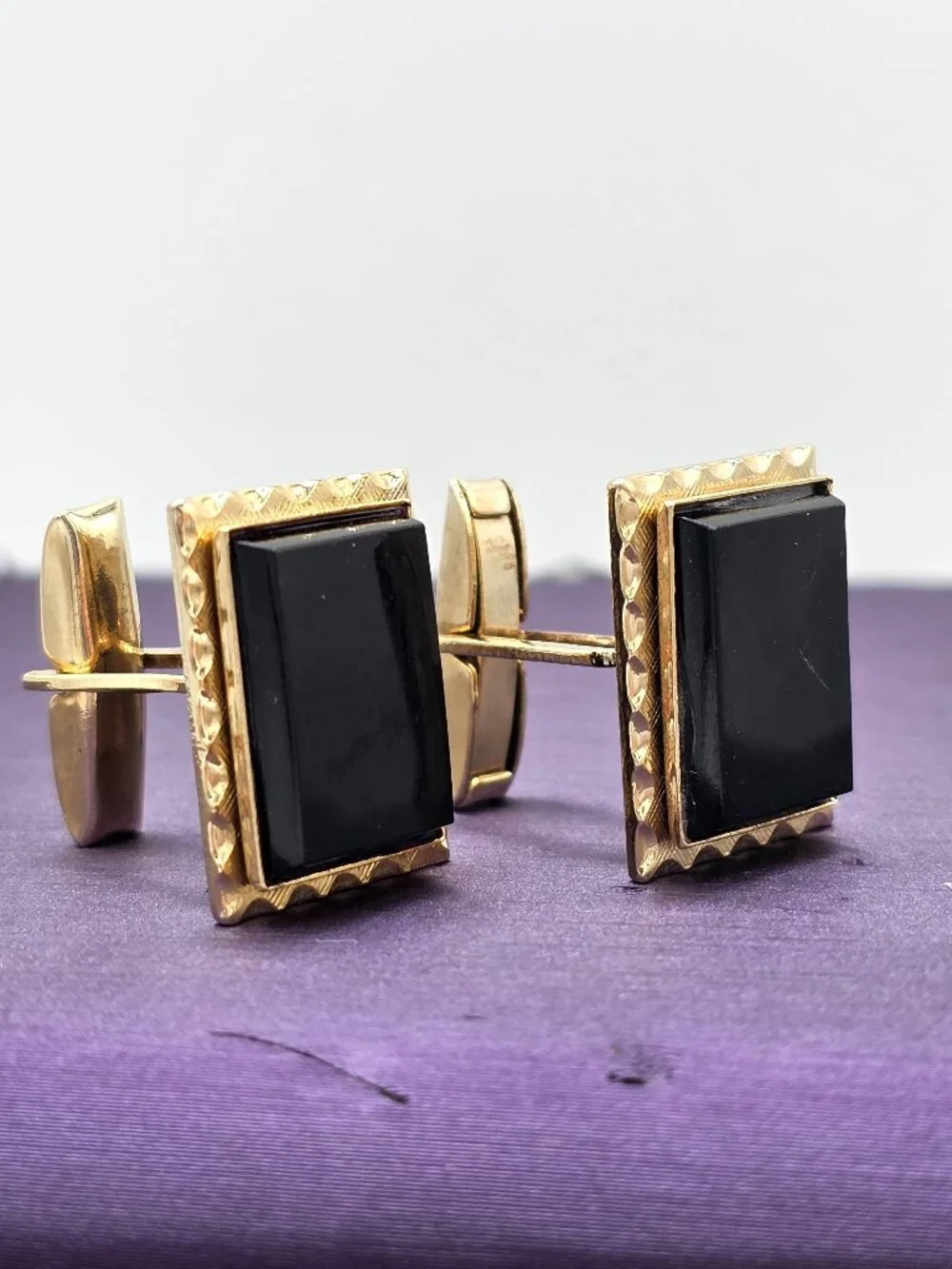 VTG Gold Finish Postage Stamp Rectangle Black  MCM Mid Century Modern Cuff Links
