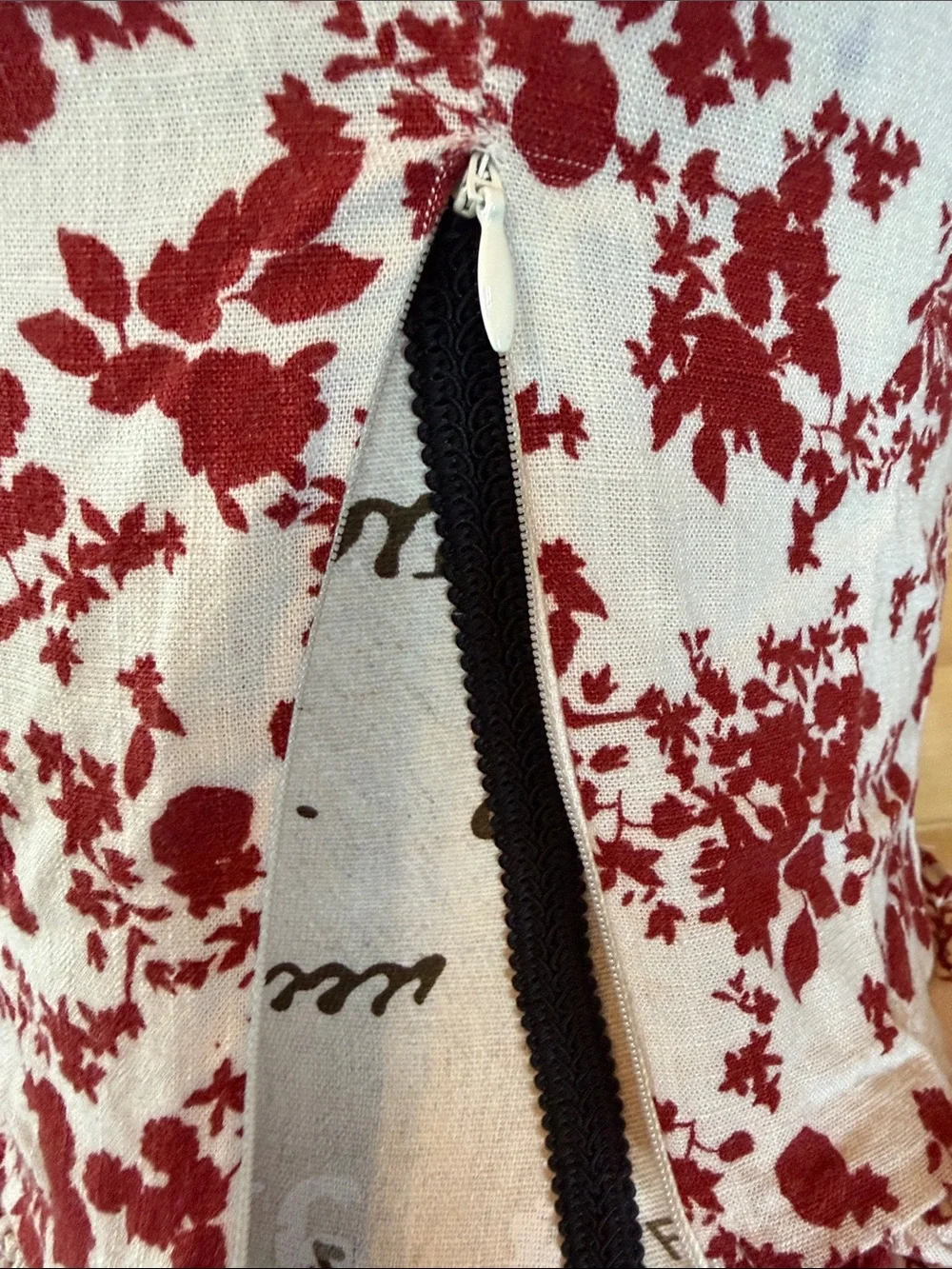 Zara White and Red Floral Square-Neck Blouse