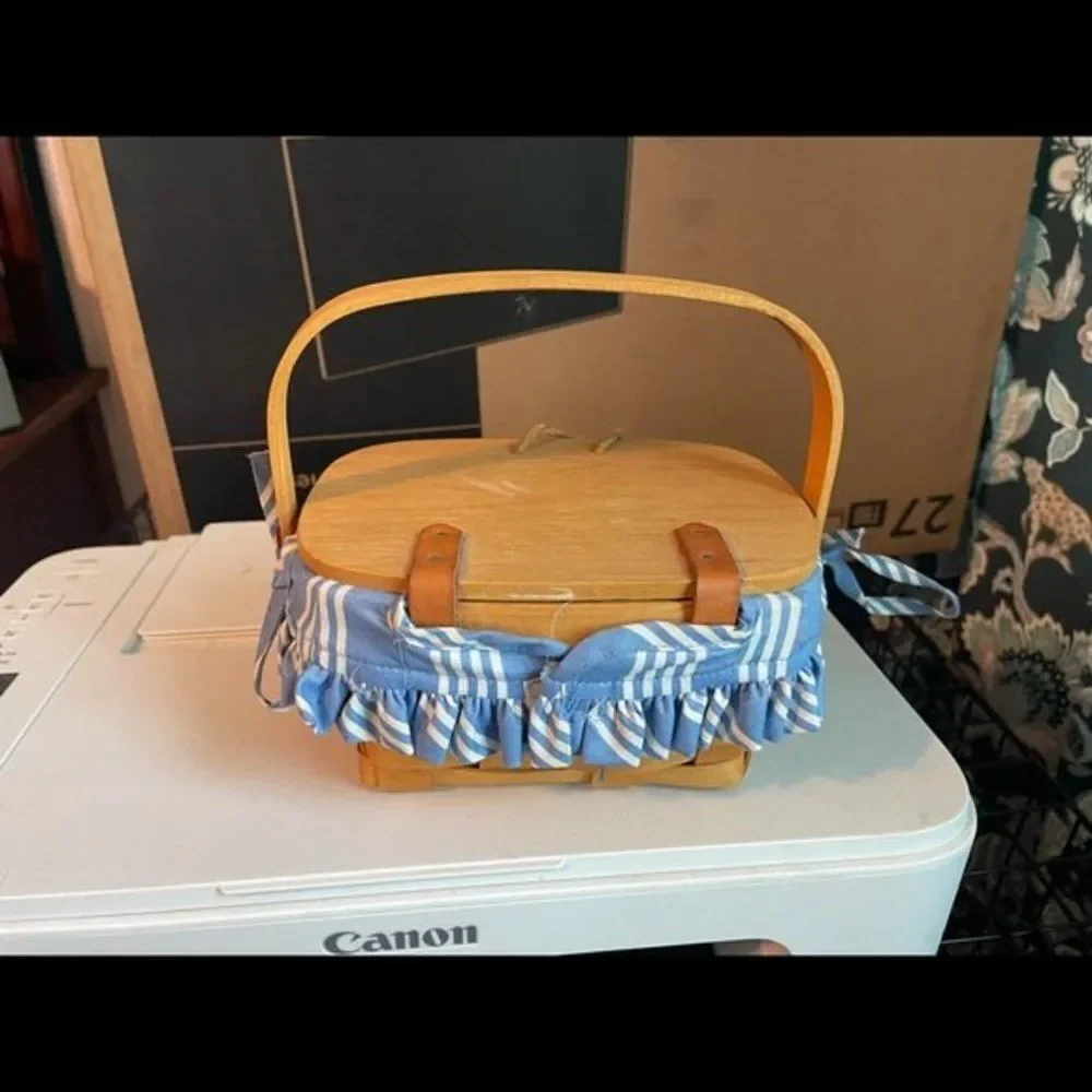 VTG Small longaberger basket