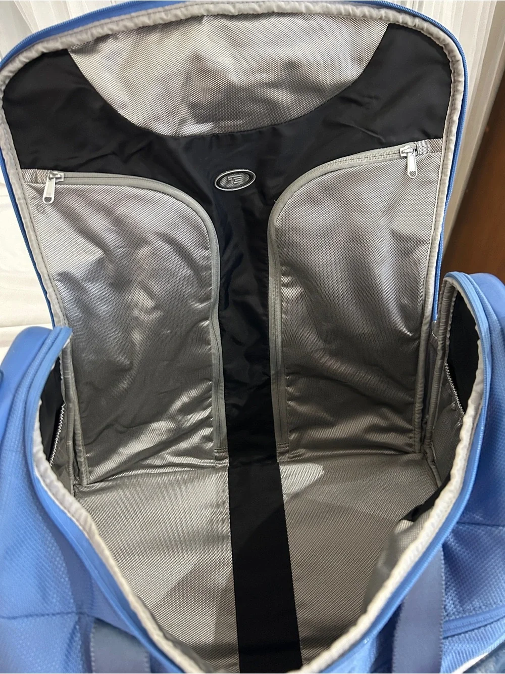 Tumi duffel soft