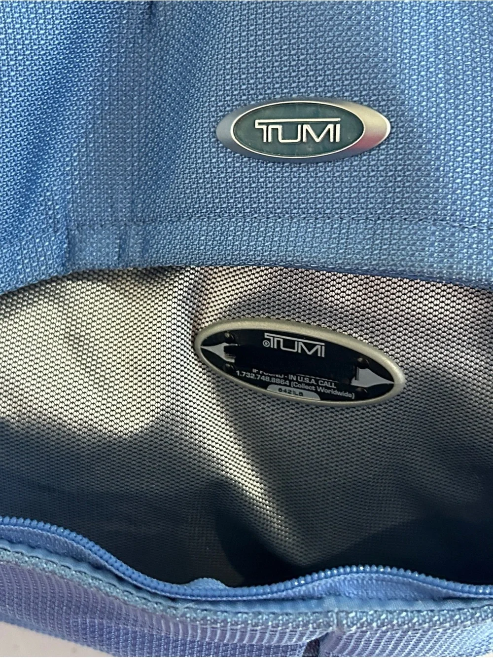 Tumi duffel soft