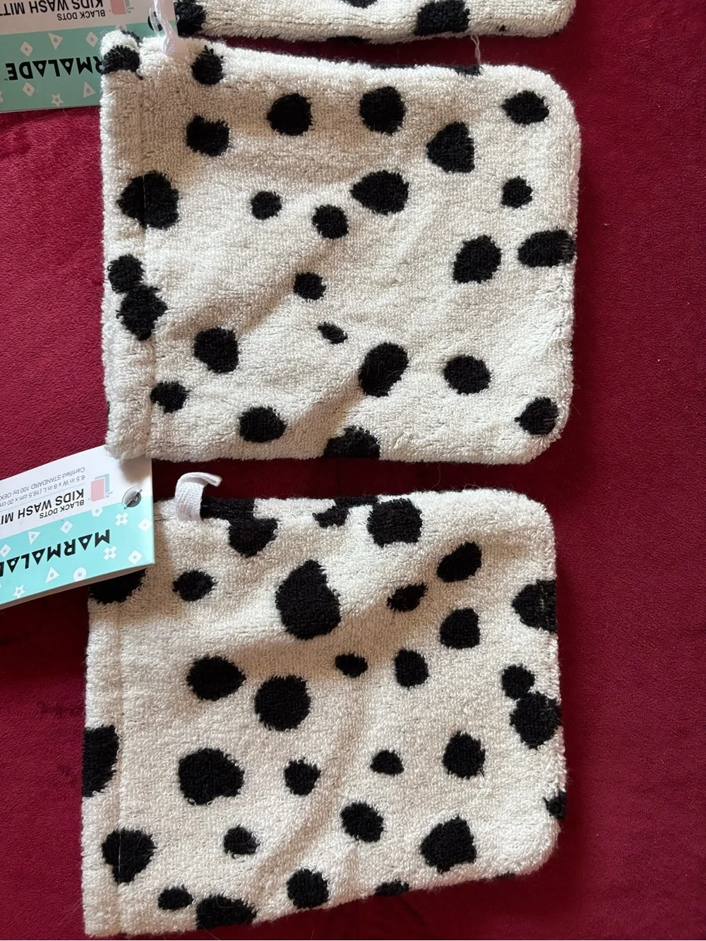 NWT Bundle of 4 Washcloth Mitts