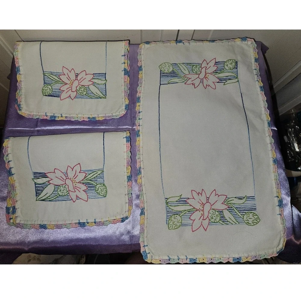 Vintage Hand Embroidered Floral Linen Vanity Set 3pc Crochet Edge Pastel White
