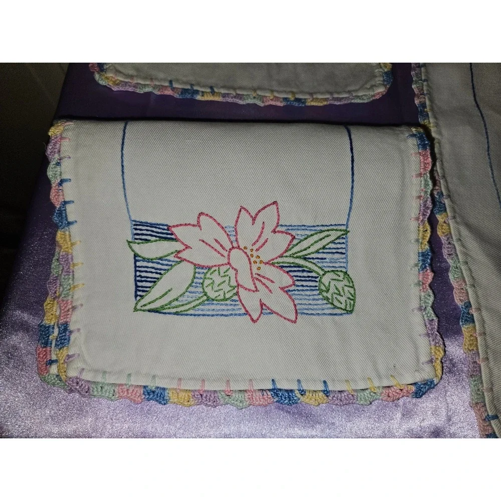 Vintage Hand Embroidered Floral Linen Vanity Set 3pc Crochet Edge Pastel White
