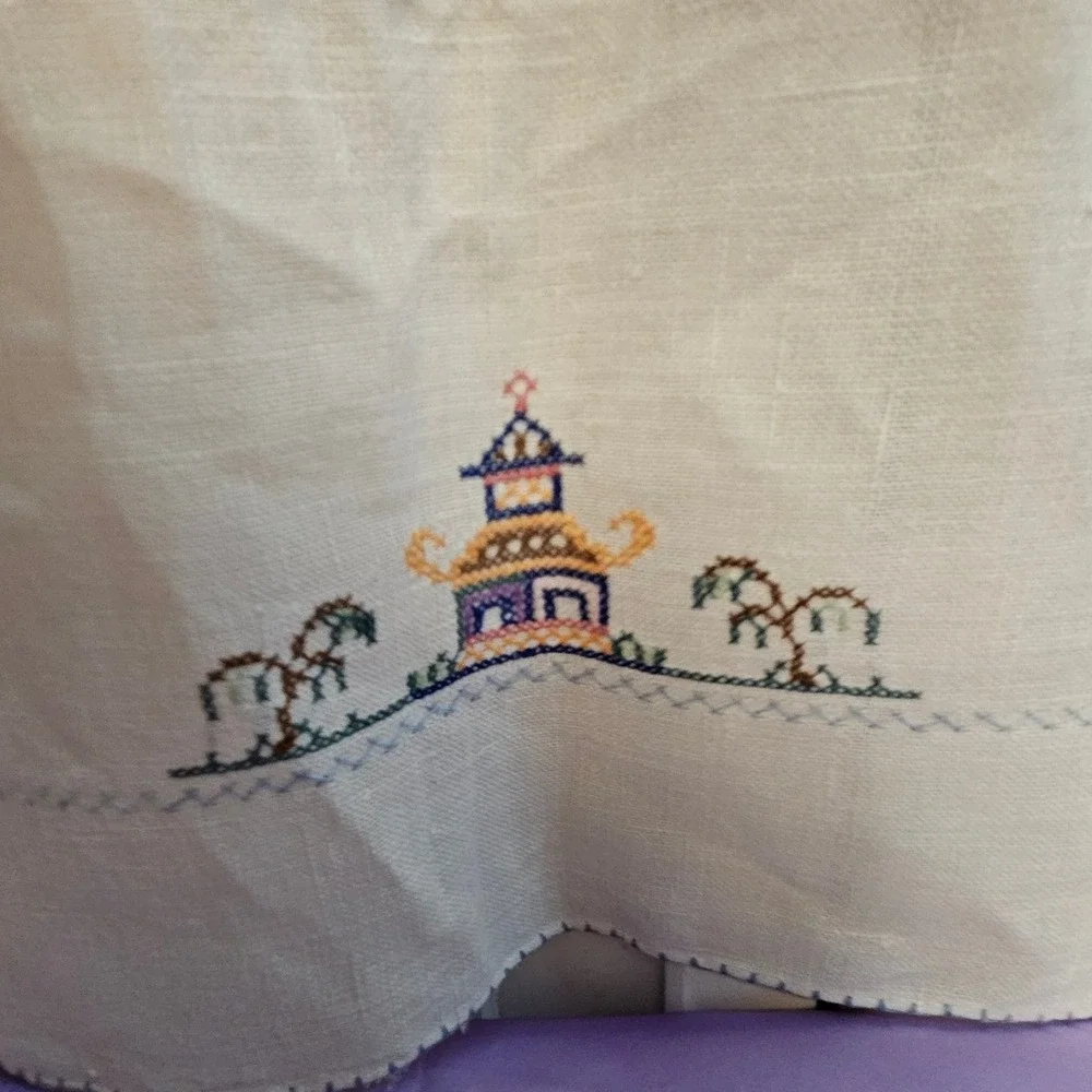Vintage Hand Embroidered Linen Table Runner Pagoda Chinoiserie Cross Stitch